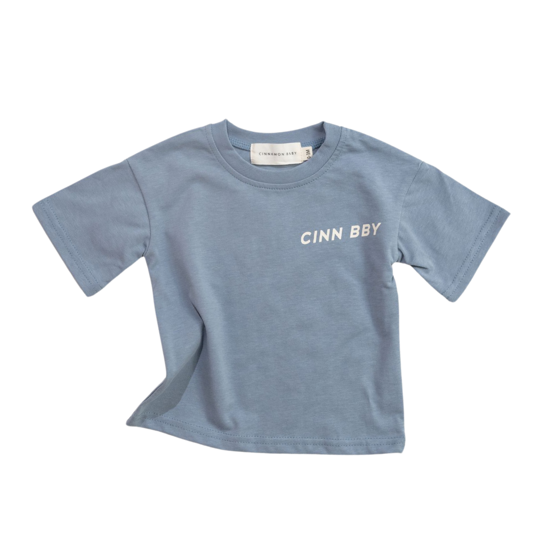 CINNAMON BABY HOLIDAY INN TEE