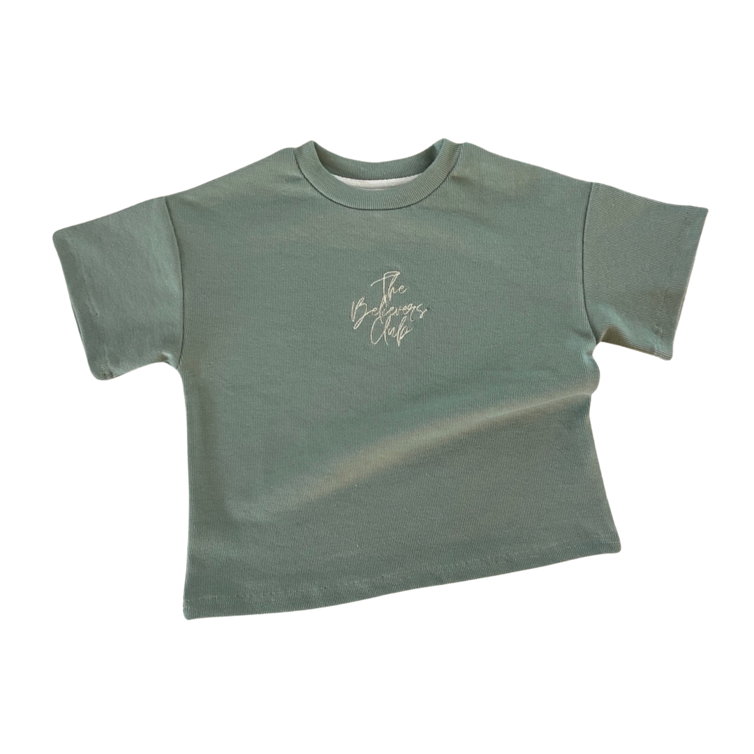 BOBBY G BELIEVERS CLUB TEE - PINE TREE